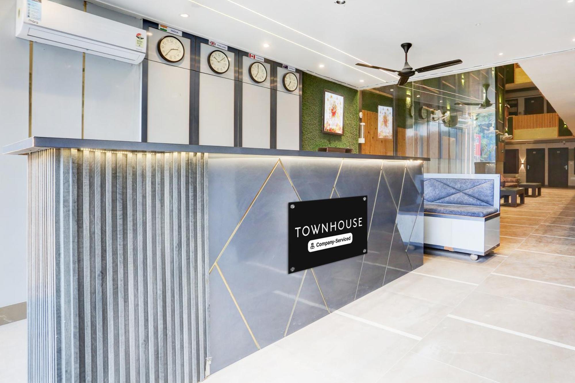 Super Townhouse Haibowal Chowk Λουντιάνα Εξωτερικό φωτογραφία